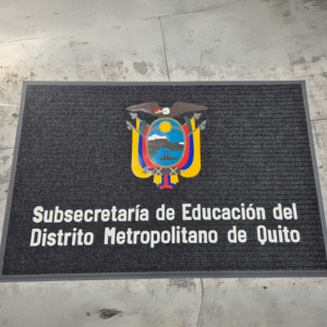 Alfombra personalizada con logotipo empresarial